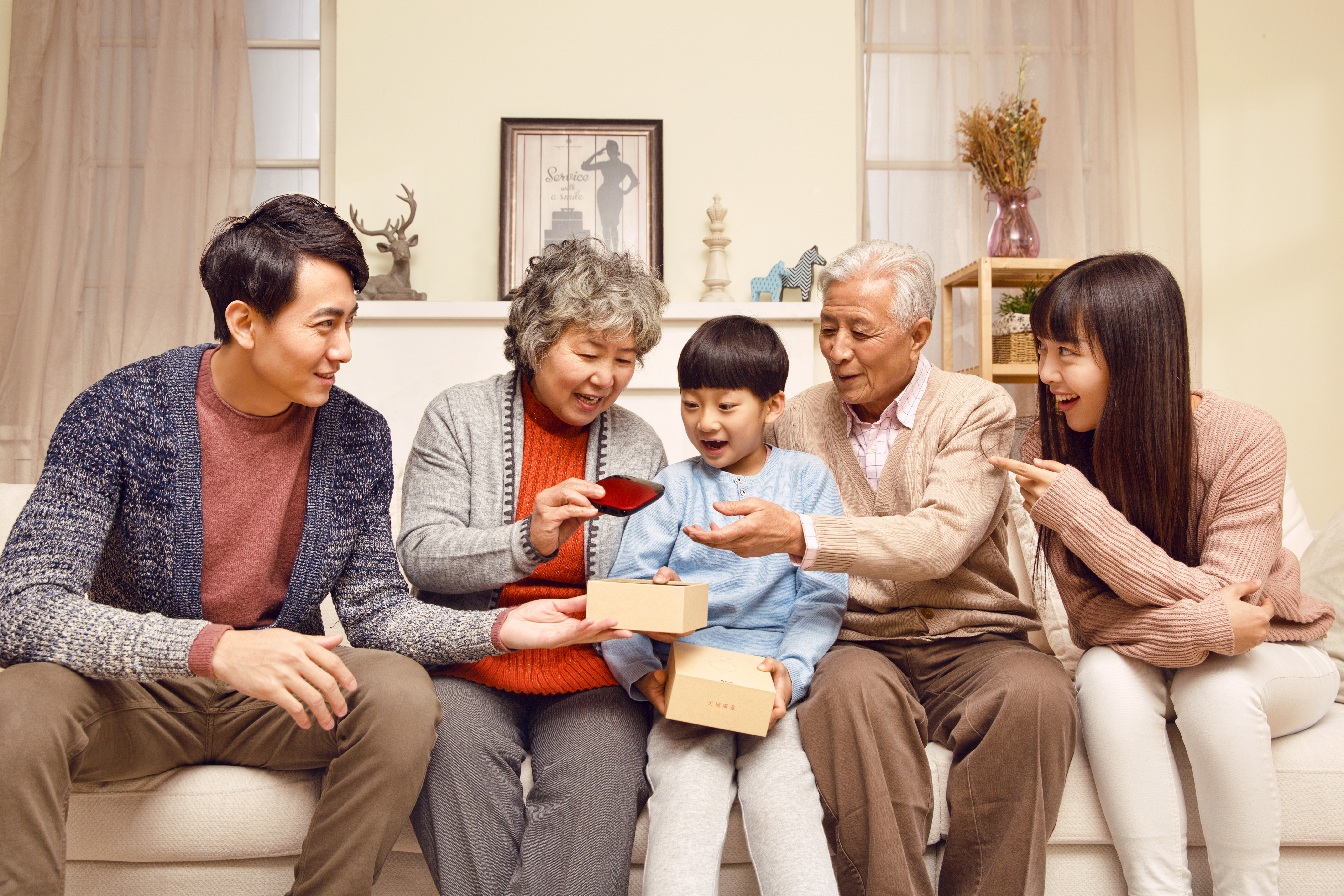 天猫精灵模特banner 2